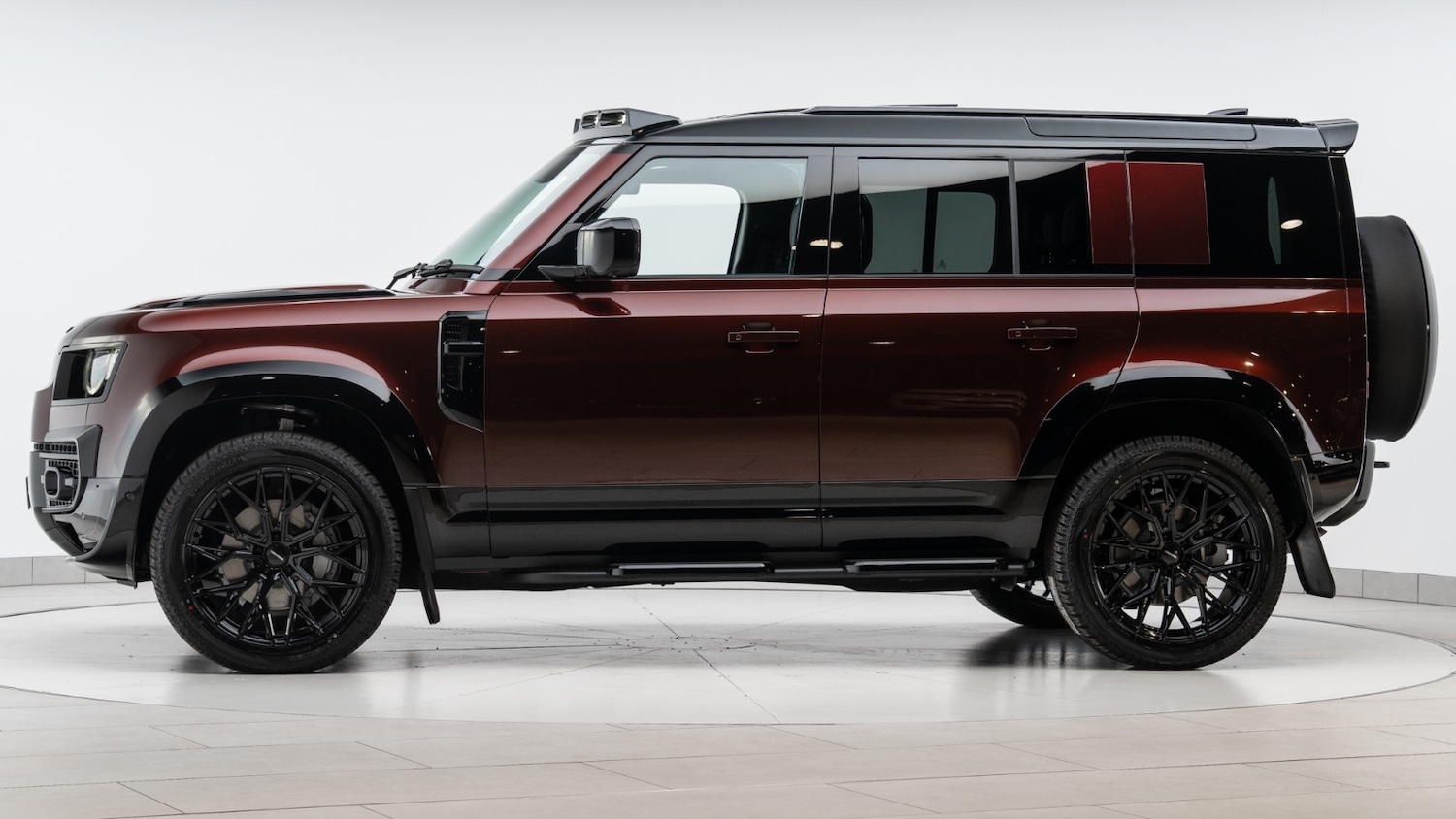 Used Land Rover Defender 2025 for sale - 77917895: Photo 4