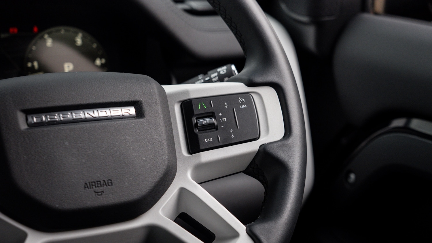 Used Land Rover Defender 2025 for sale - 76948324: Photo 14