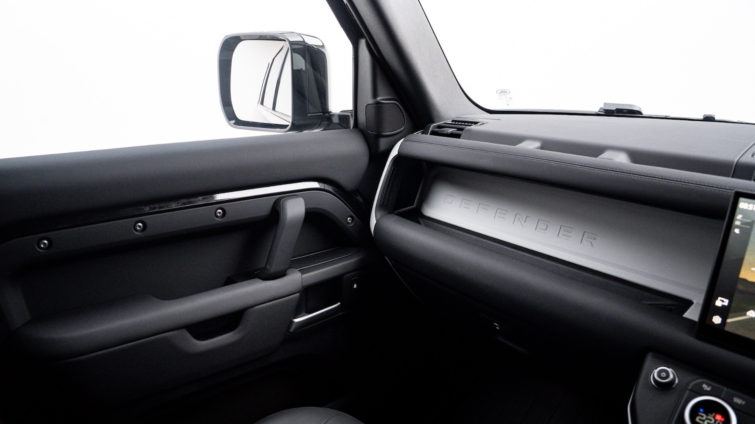 Used Land Rover Defender 2025 for sale - 76948324: Photo 23