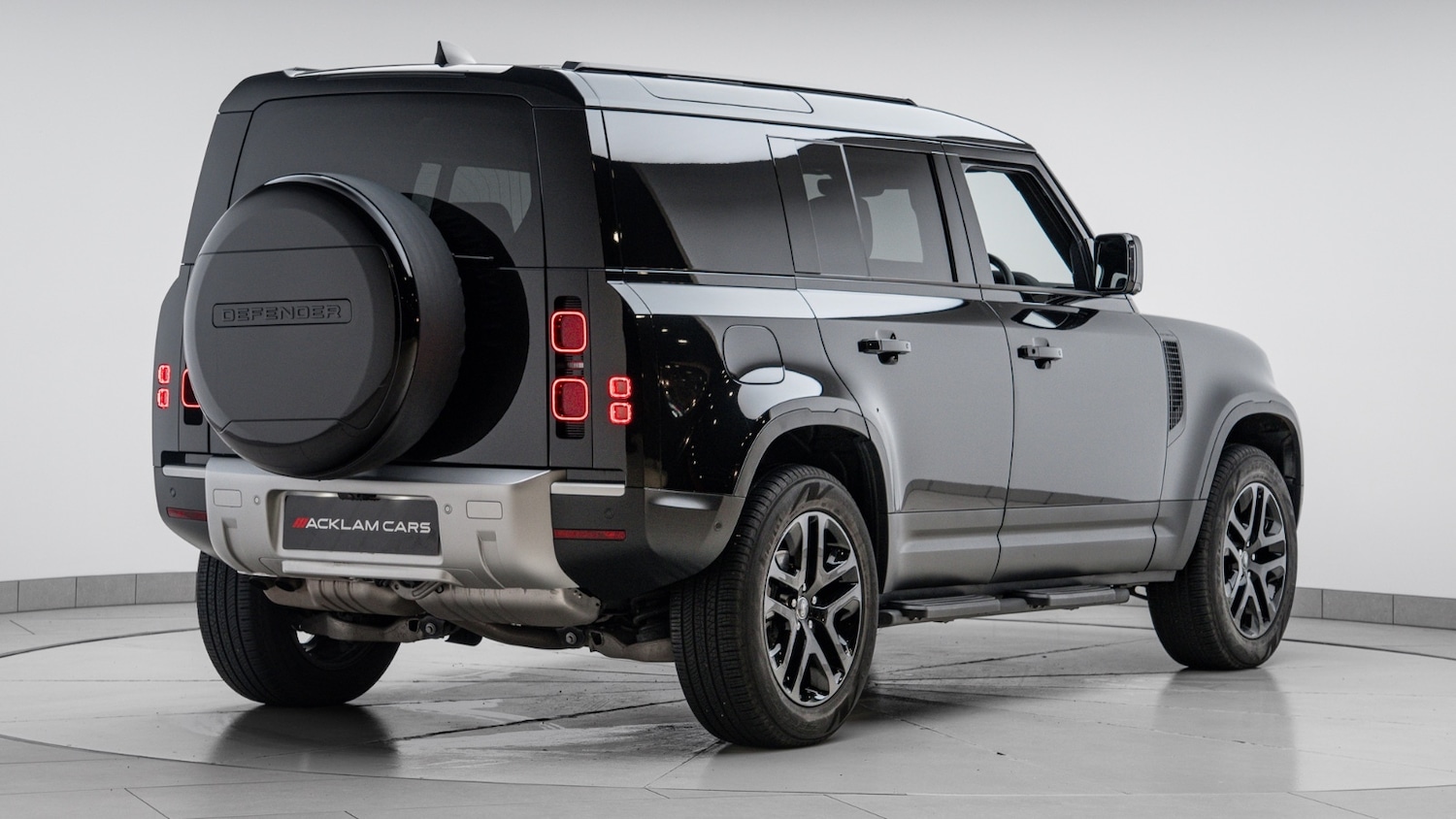 Used Land Rover Defender 2025 for sale - 76948324: Photo 8