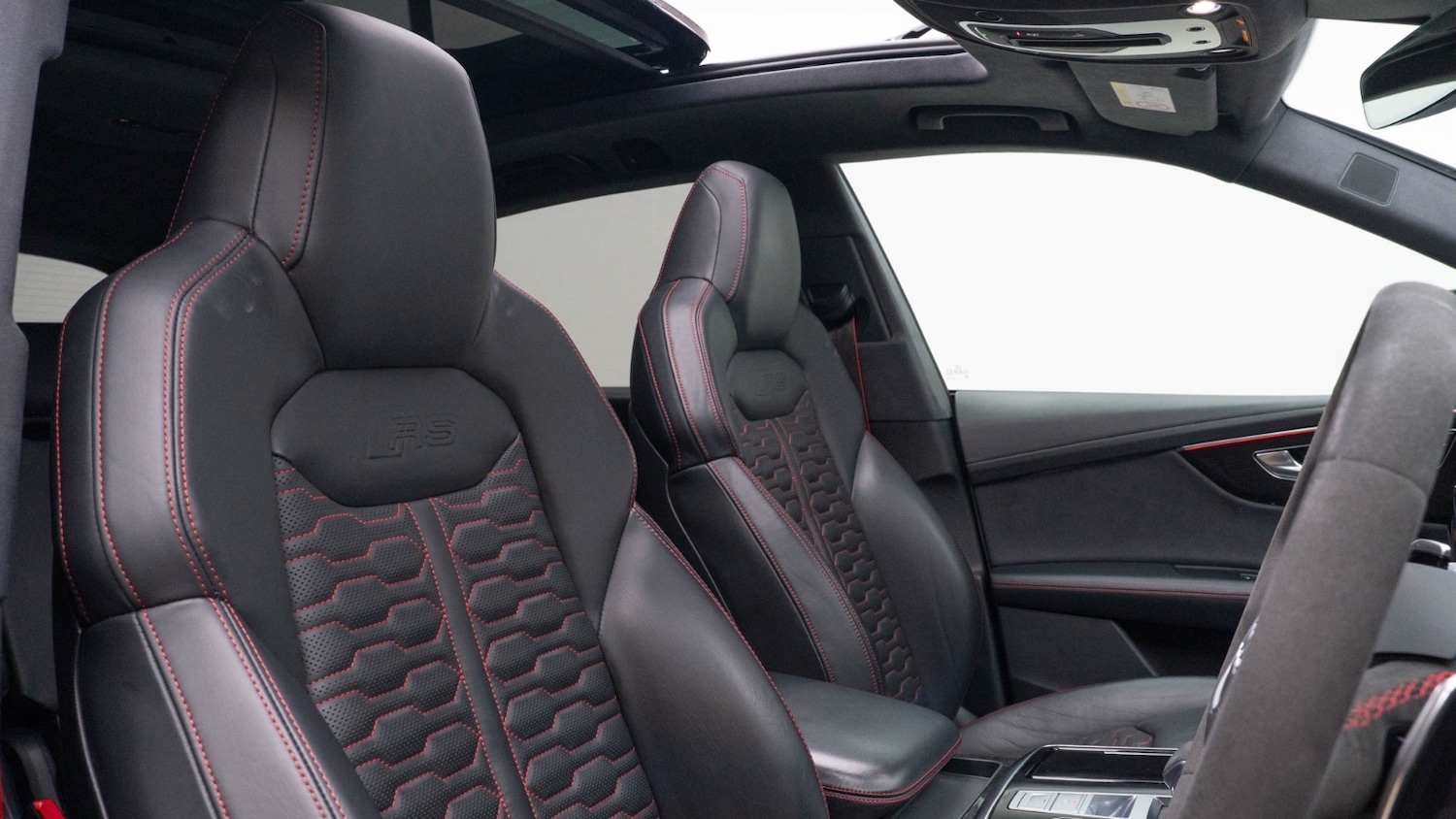 Used Audi RS Q8 2022 for sale - 77755545: Photo 3