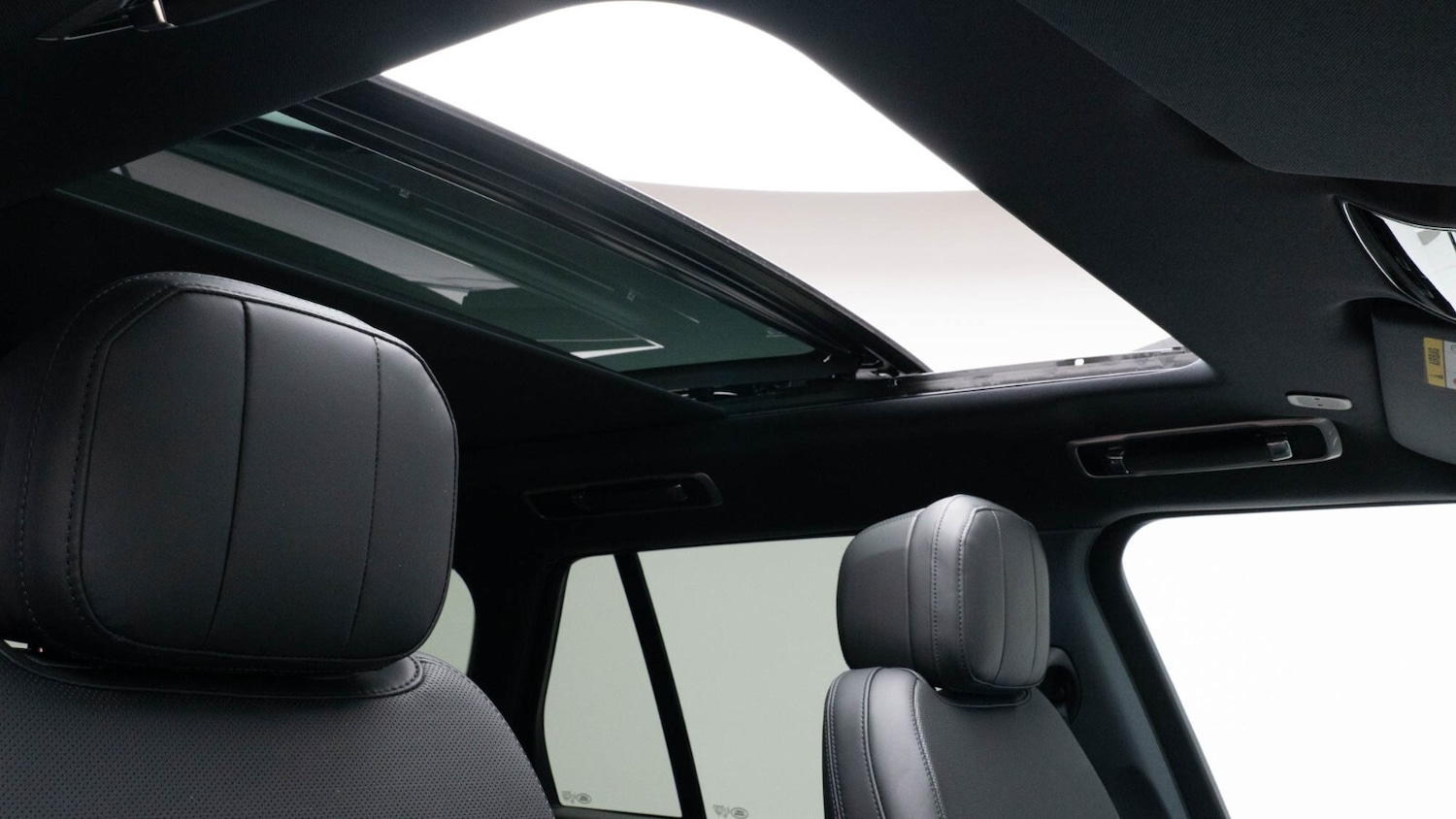 Used Land Rover Range Rover 2025 for sale - 76415149: Photo 31