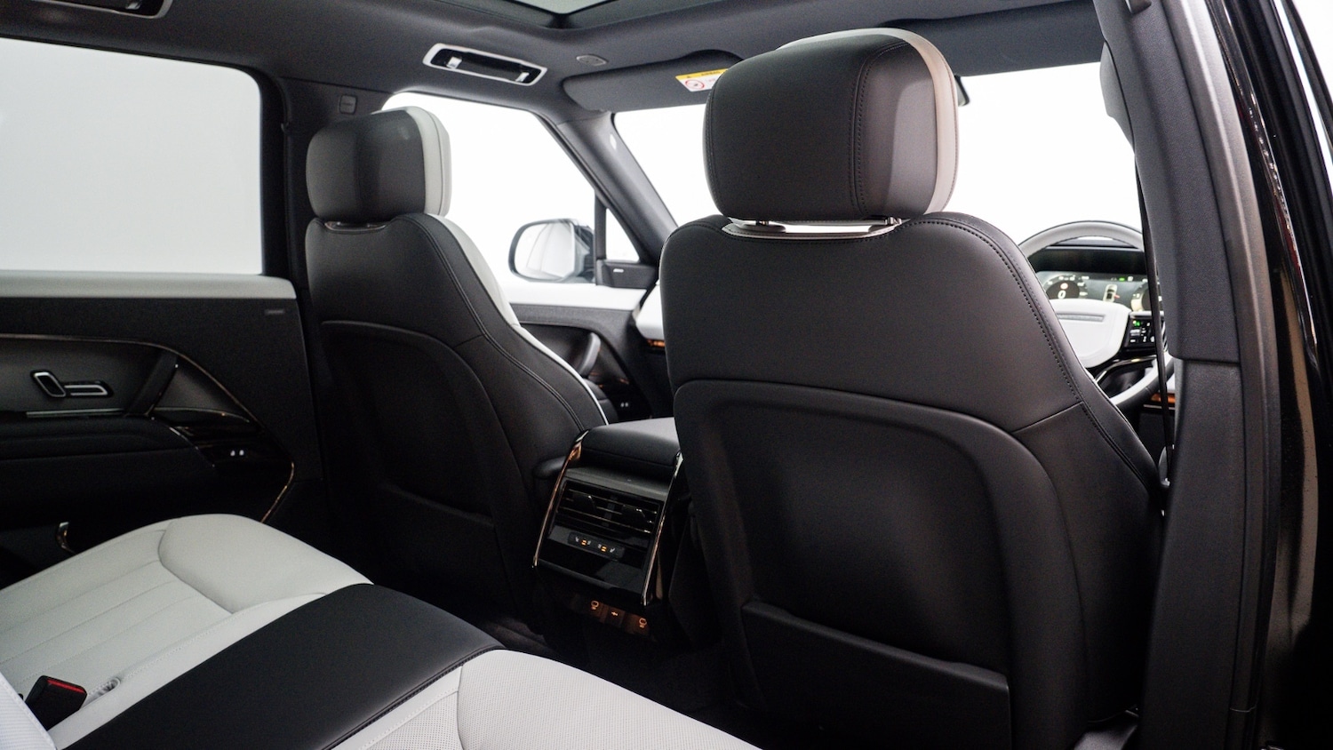 Used Land Rover Range Rover Sport 2025 for sale - 77151550: Photo 11