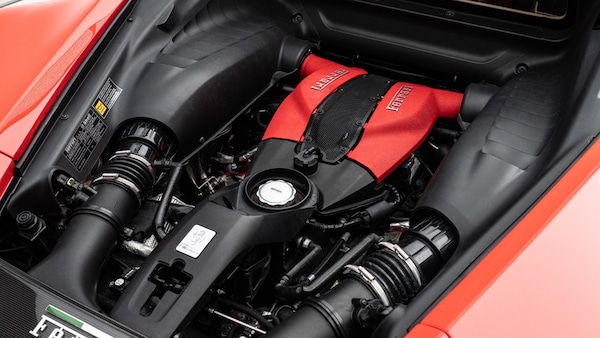 Used Ferrari F8 Spider 2021 for sale - 76276633: Photo 24