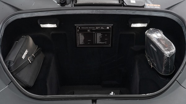 Used Ferrari F8 Spider 2021 for sale - 76276633: Photo 25
