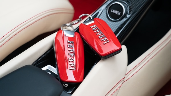 Used Ferrari F8 Spider 2021 for sale - 76276633: Photo 40