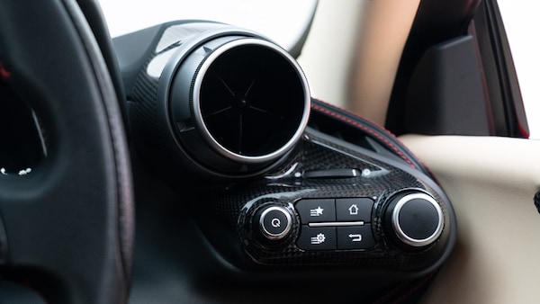 Used Ferrari F8 Spider 2021 for sale - 76276633: Photo 42