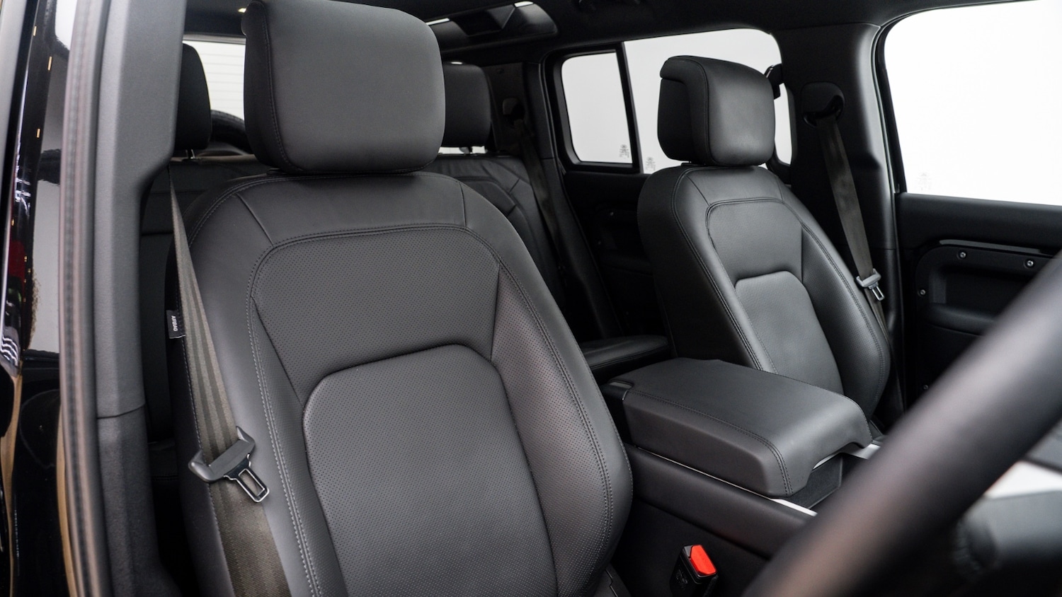 Used Land Rover Defender 2025 for sale - 77406275: Photo 3