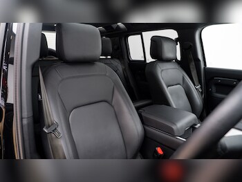 Used Land Rover Defender 2025 for sale - 77406275: Photo