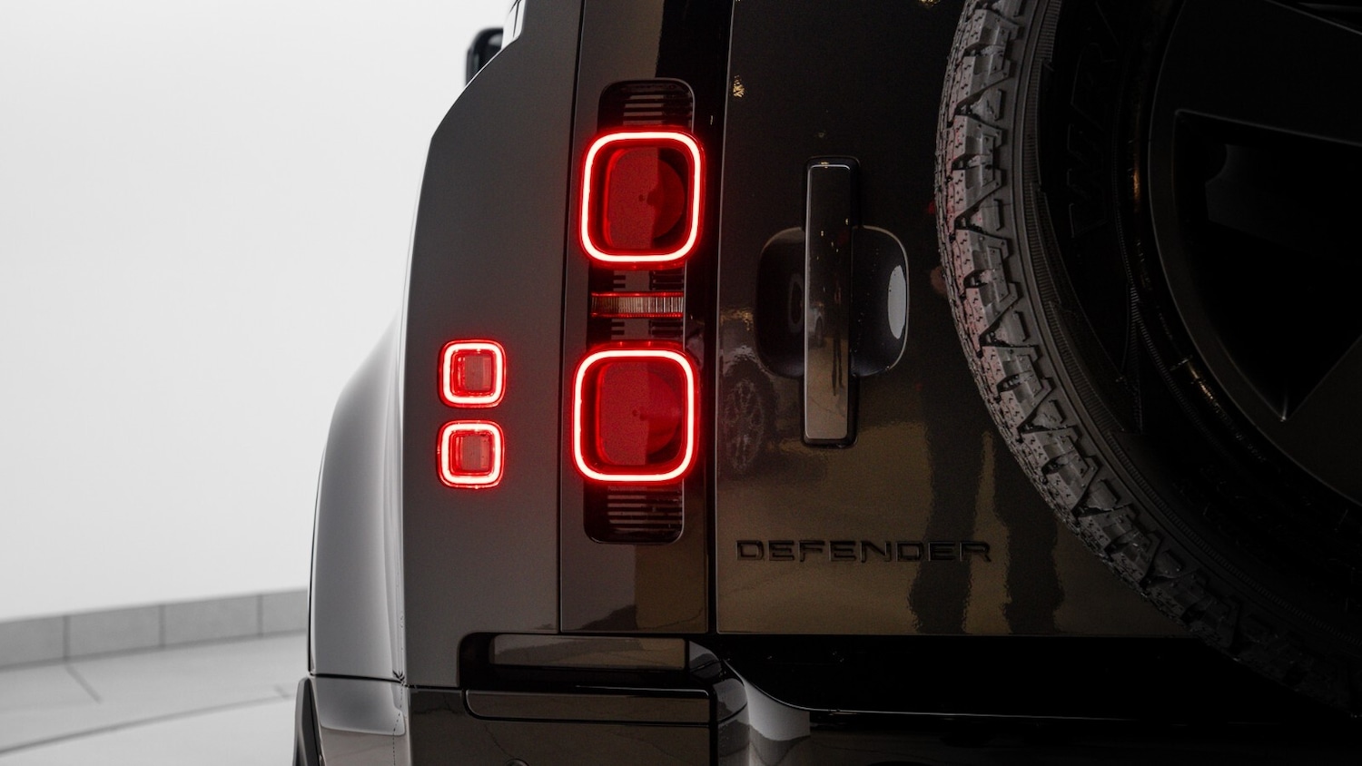 Used Land Rover Defender 2025 for sale - 76842118: Photo 10