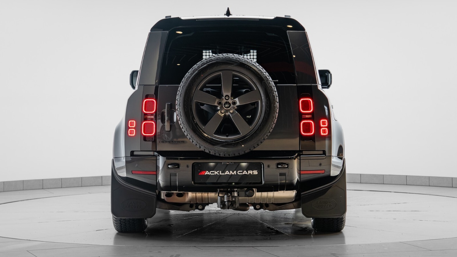 Used Land Rover Defender 2025 for sale - 76842118: Photo 12