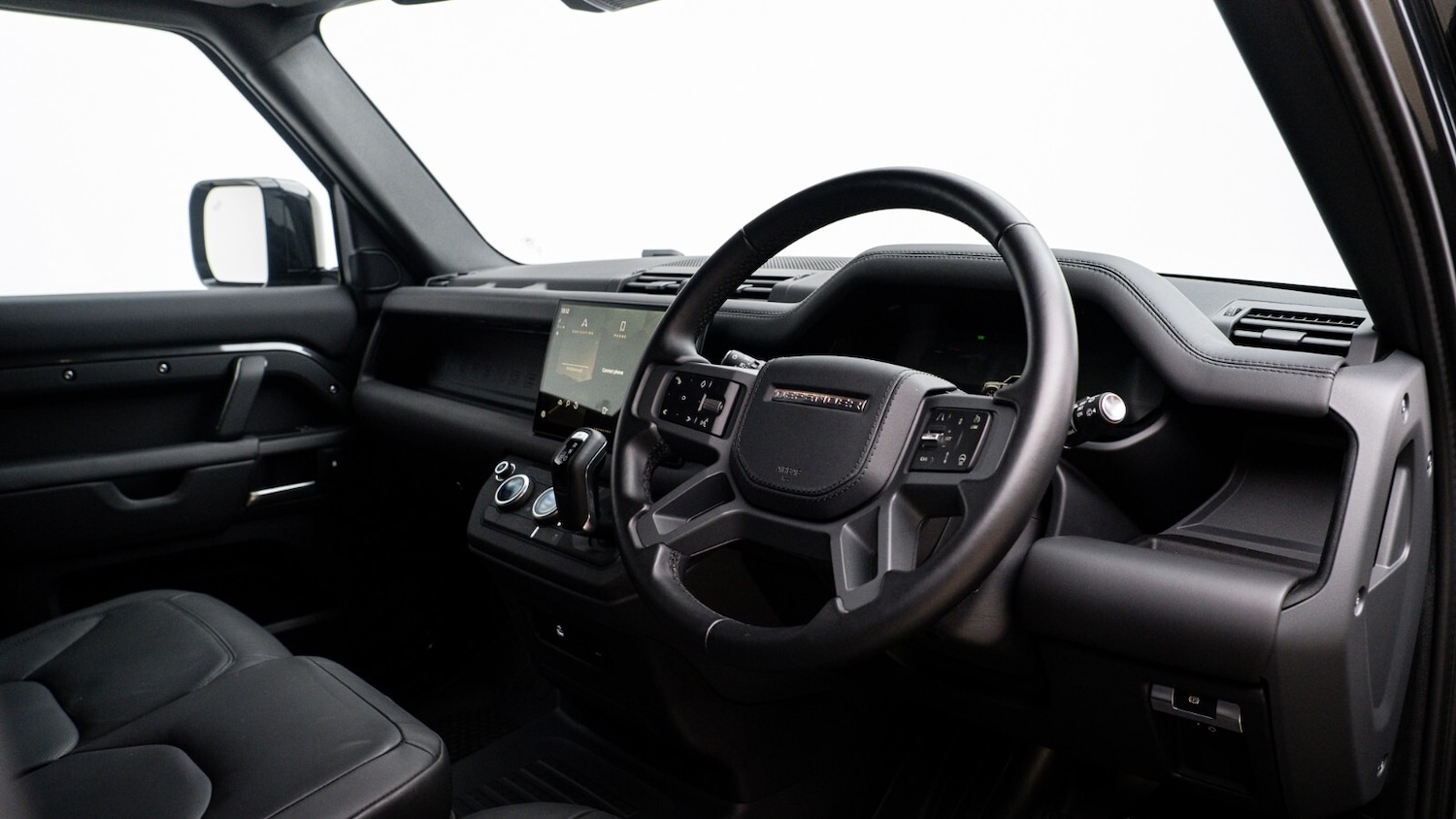 Used Land Rover Defender 2025 for sale - 76842118: Photo 16