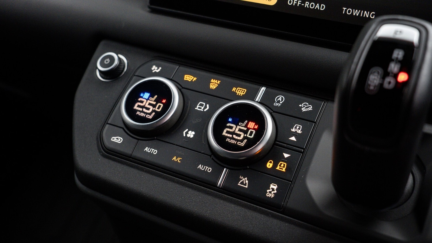 Used Land Rover Defender 2025 for sale - 76842118: Photo 23