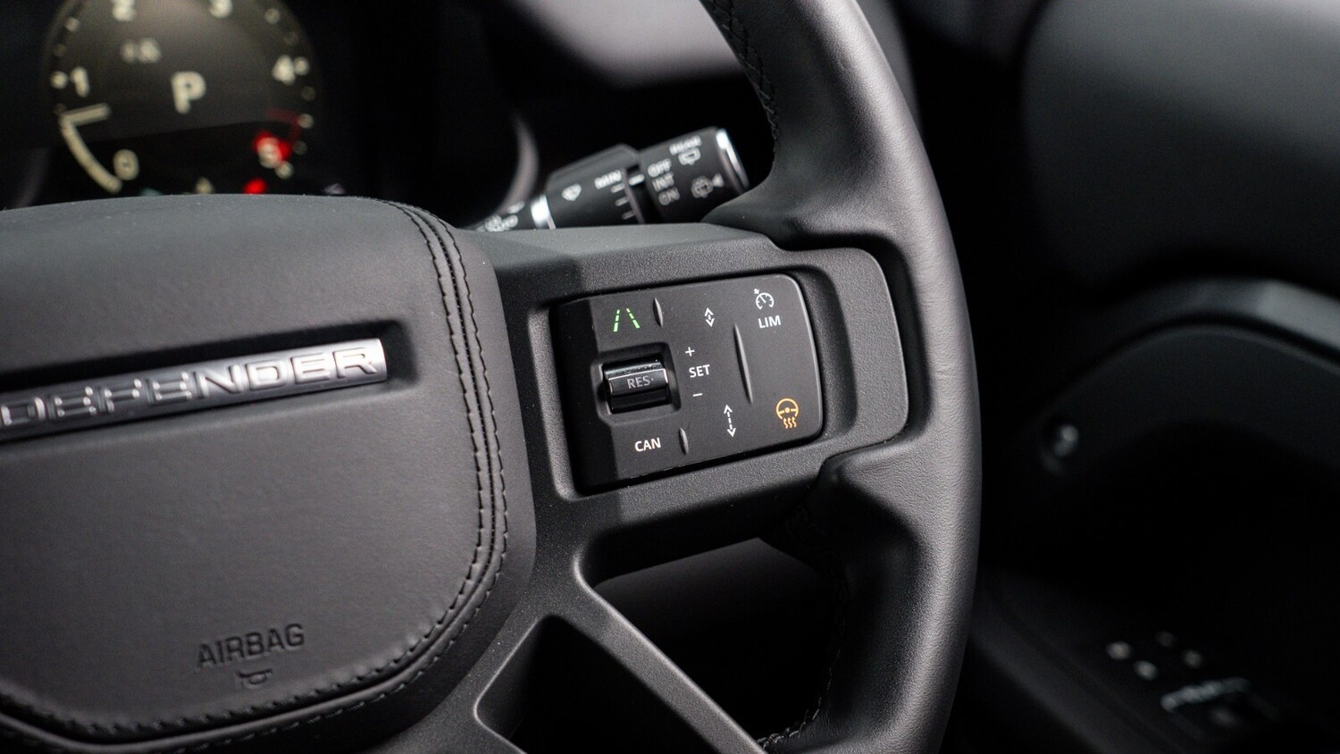 Used Land Rover Defender 2025 for sale - 76842118: Photo 26