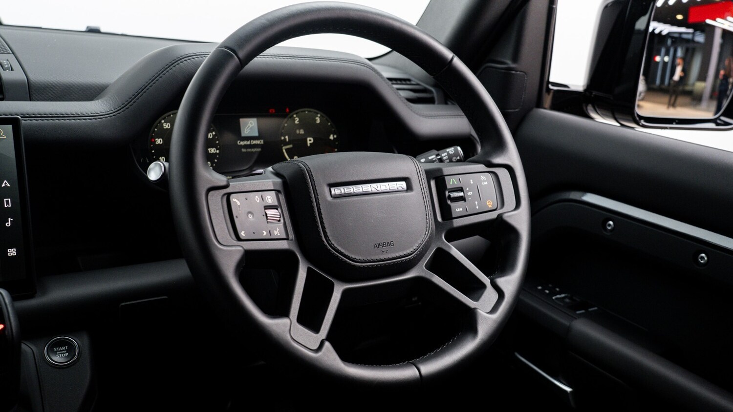 Used Land Rover Defender 2025 for sale - 76842118: Photo 27