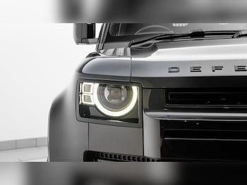 Used Land Rover Defender 2025 for sale - 76842118: Photo
