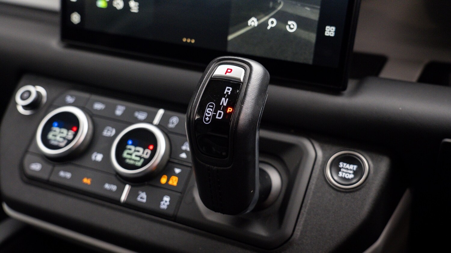 Used Land Rover Defender 2023 for sale - 77988430: Photo 17