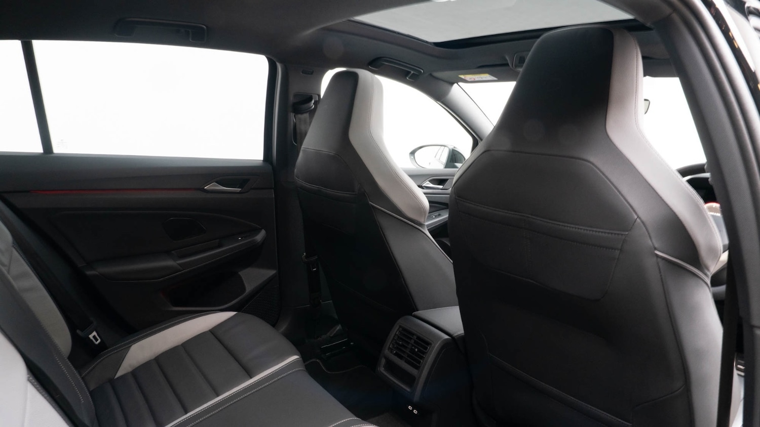 Used Volkswagen Golf 2025 for sale - 76615075: Photo 15