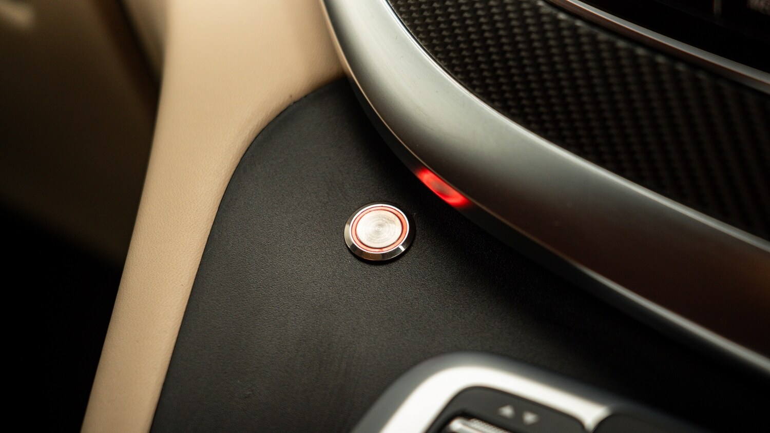 Used Mercedes-Benz V-Class 2023 for sale - 77366899: Photo 33