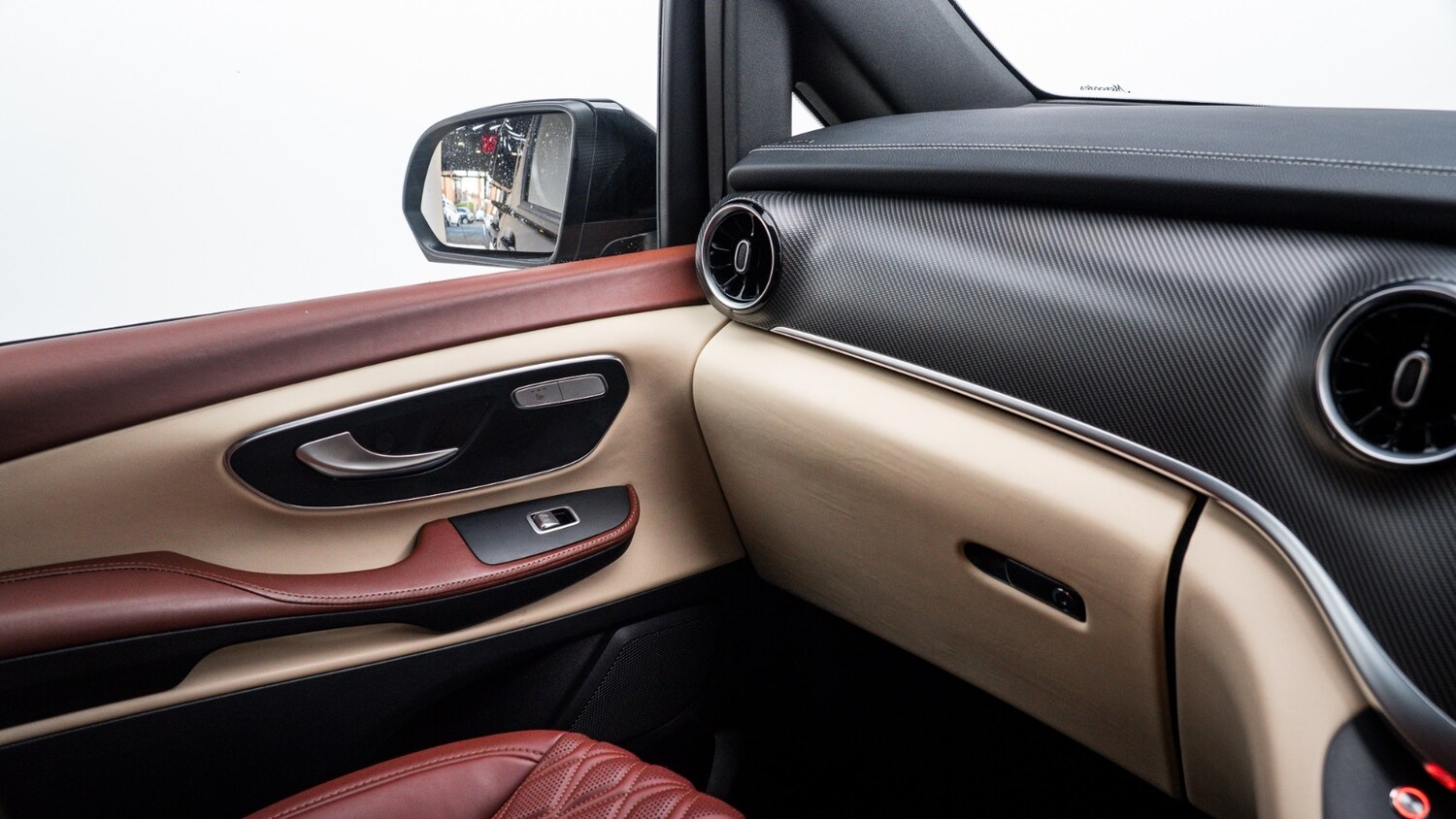 Used Mercedes-Benz V-Class 2023 for sale - 77366899: Photo 36