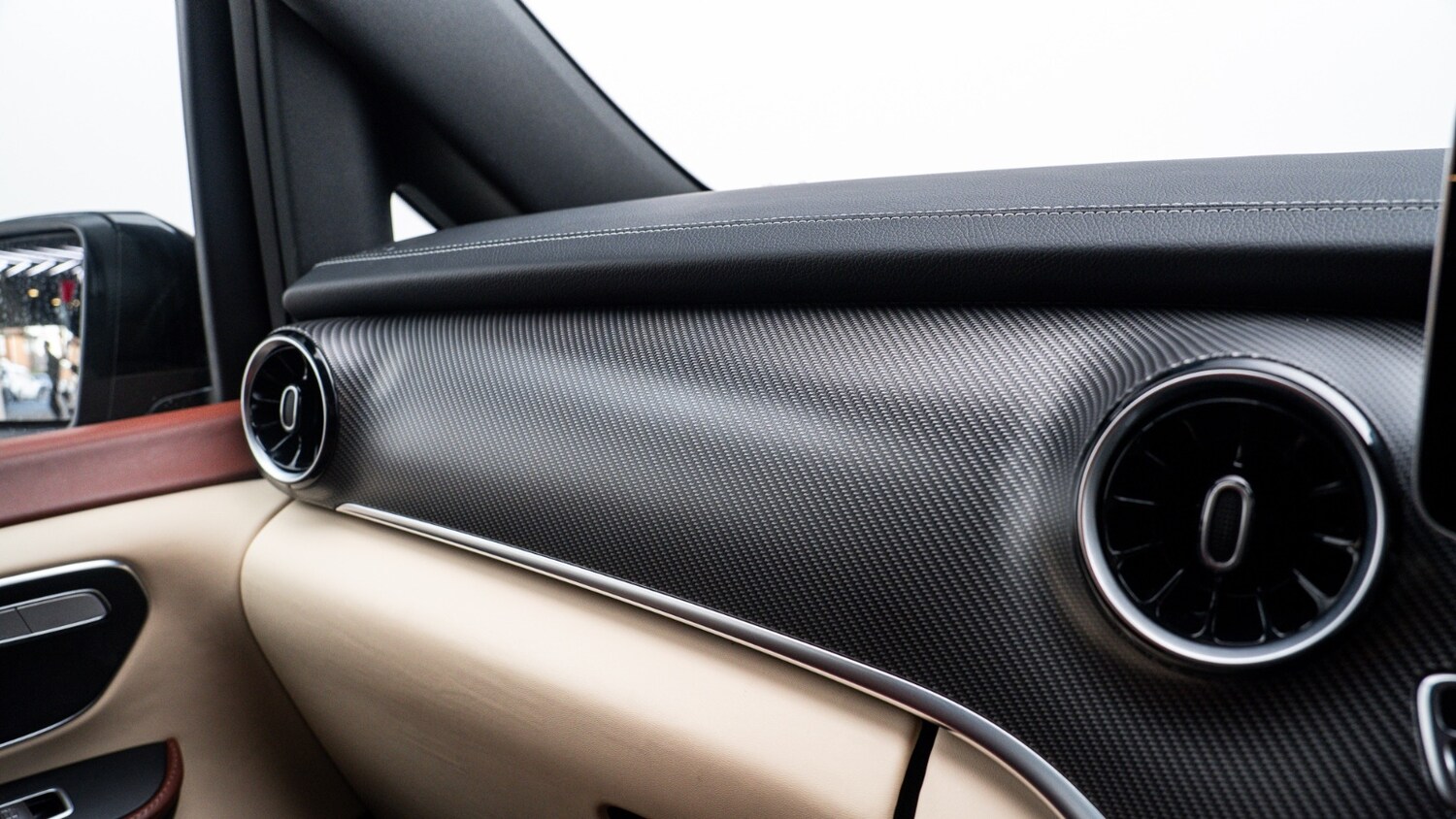 Used Mercedes-Benz V-Class 2023 for sale - 77366899: Photo 37