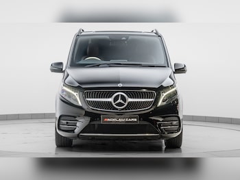 Used Mercedes-Benz V-Class 2023 for sale - 77366899: Photo