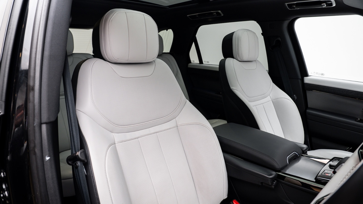 Used Land Rover Range Rover Sport 2023 for sale - 78108530: Photo 3