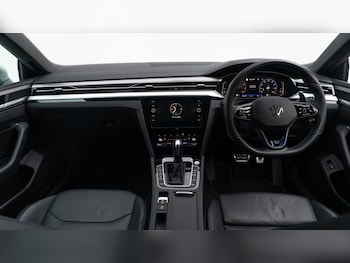 Used Volkswagen Arteon 2023 for sale - 77618965: Photo