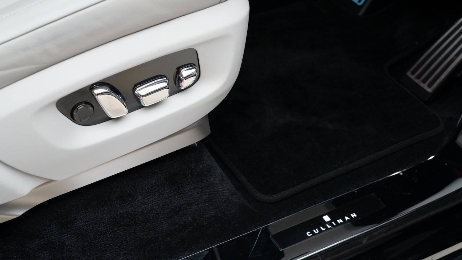 Used Rolls-Royce Cullinan 2020 for sale - 77461737: Photo 14