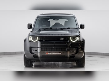 Used Land Rover Defender 2021 for sale - 77063380: Photo