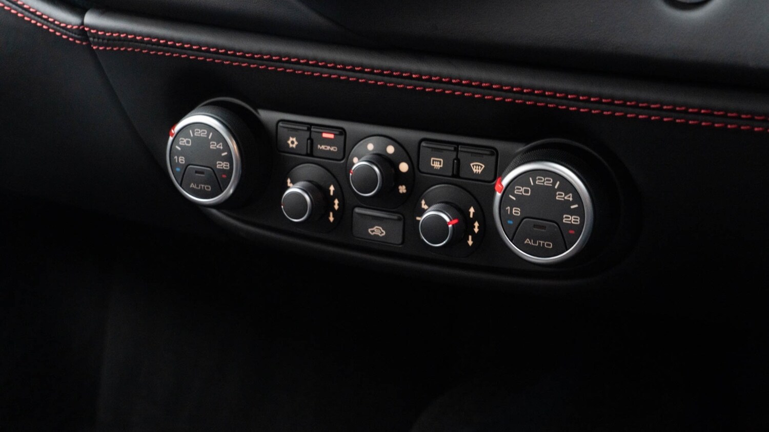 Used Ferrari 488 2018 for sale - 76161371: Photo 20