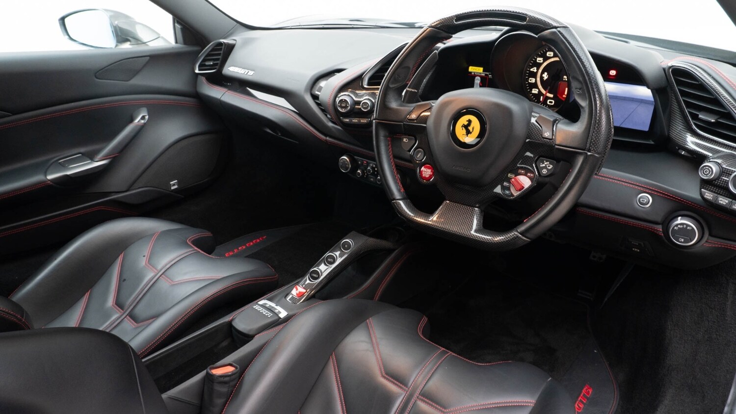 Used Ferrari 488 2018 for sale - 76161371: Photo 3