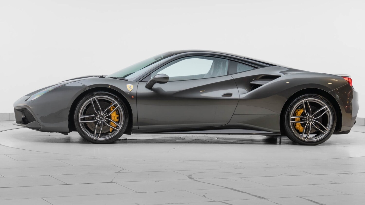 Used Ferrari 488 2018 for sale - 76161371: Photo 5