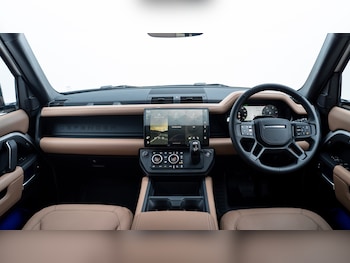 Used Land Rover Defender 2026 for sale - 77210208: Photo