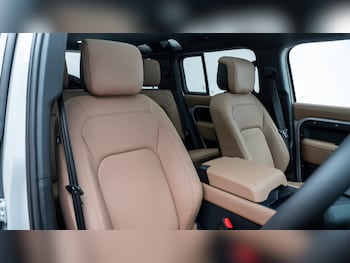 Used Land Rover Defender 2026 for sale - 77210208: Photo