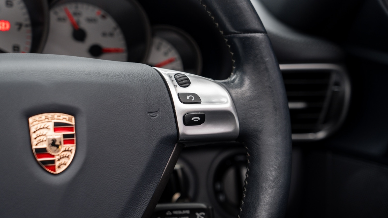 Used Porsche 911 2007 for sale - 78066842: Photo 32