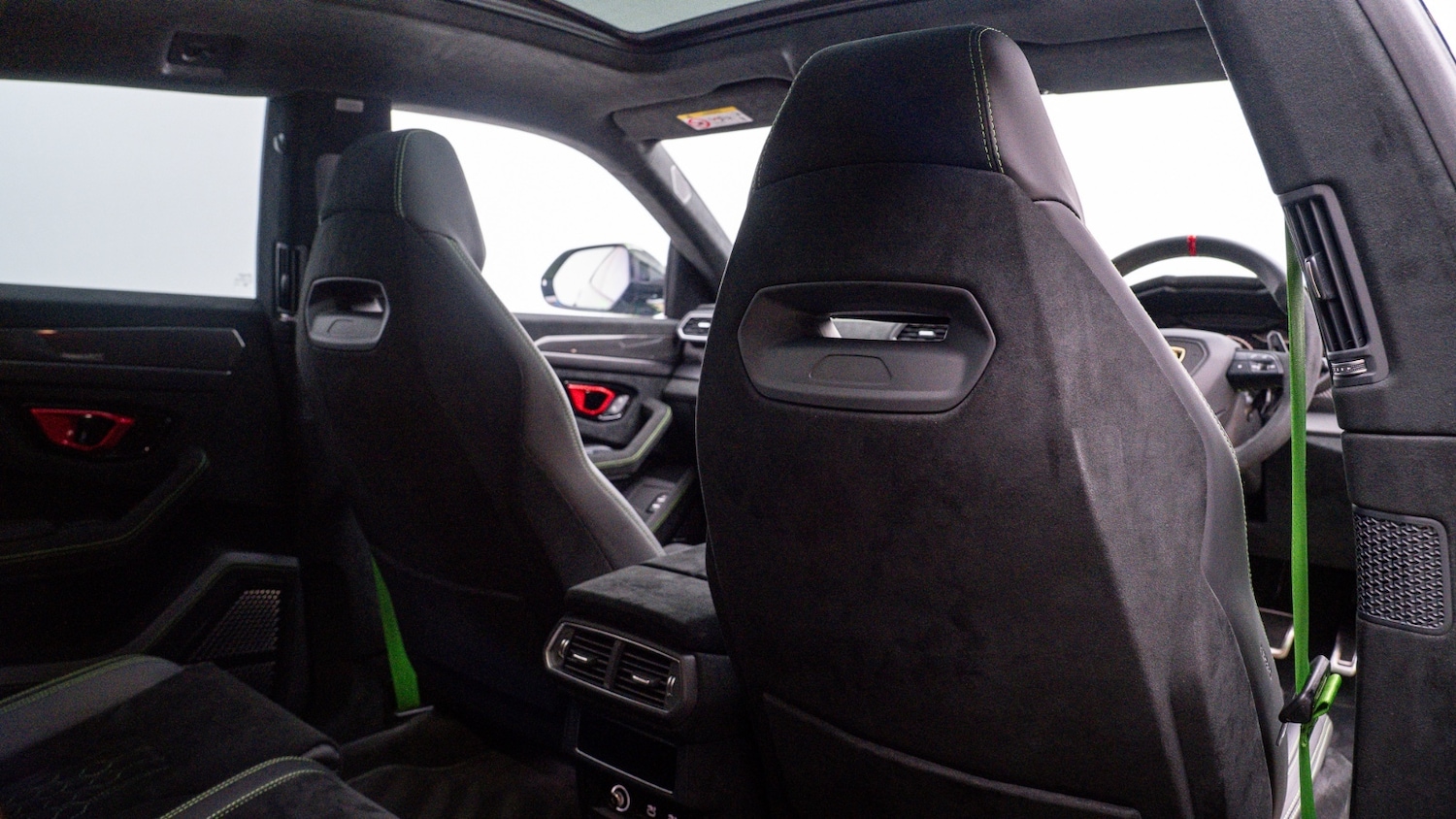 Used Lamborghini Urus 2025 for sale - 76869320: Photo 30