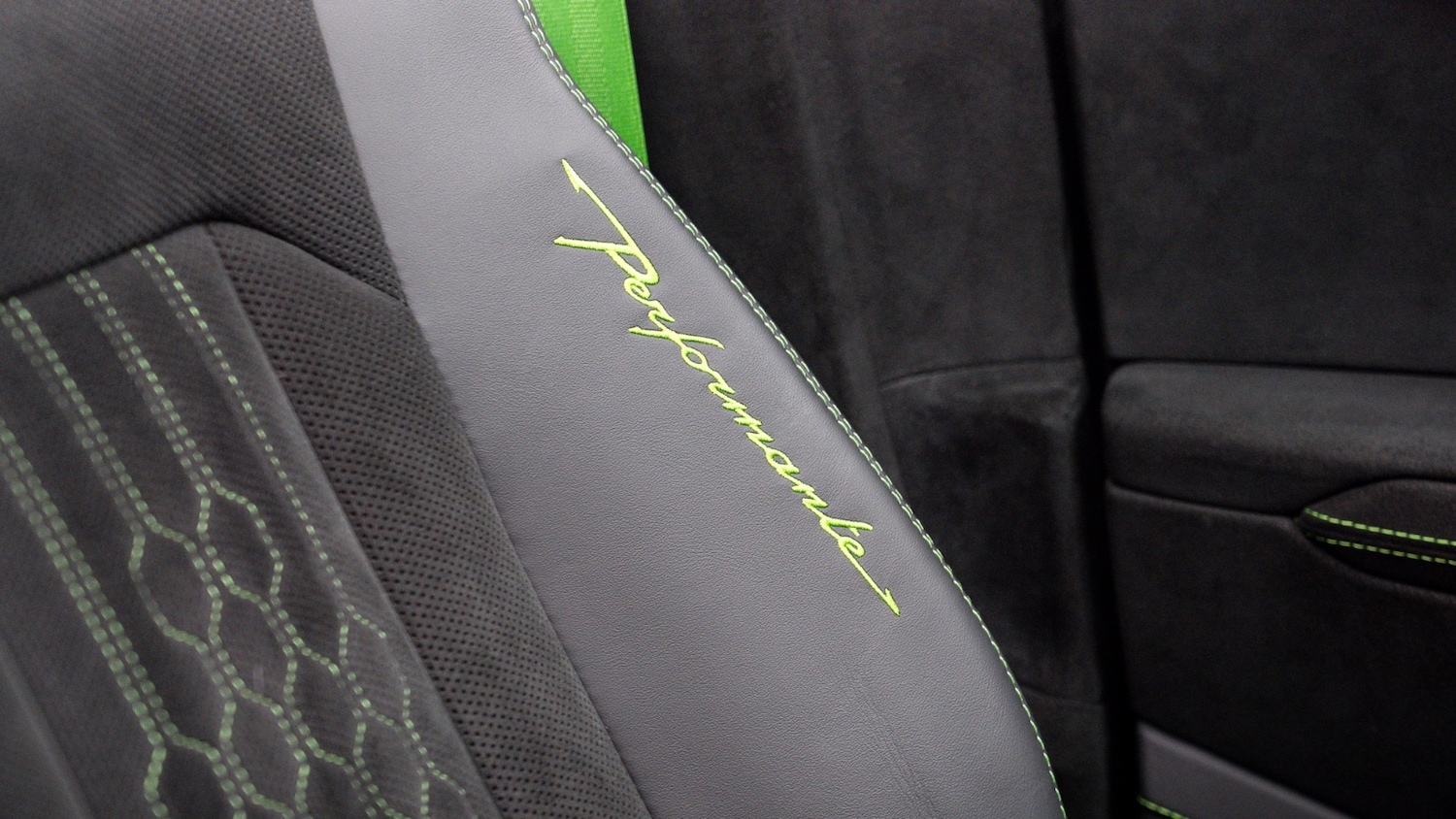 Used Lamborghini Urus 2025 for sale - 76869320: Photo 44