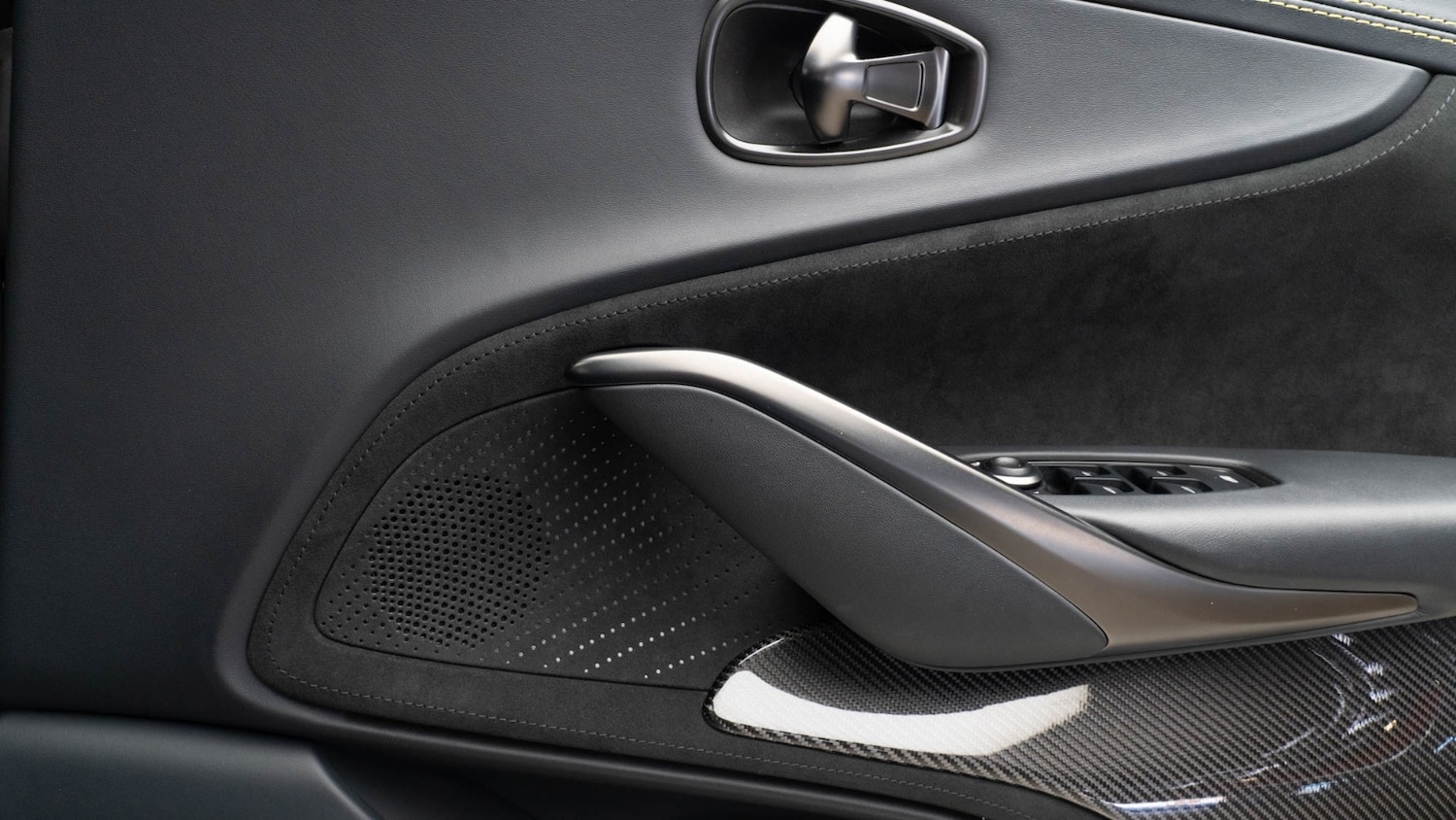 Used Aston Martin DBX 2021 for sale - 77786194: Photo 32