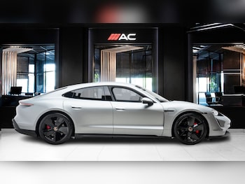 Used Porsche Taycan 2021 for sale - 79205901: Photo