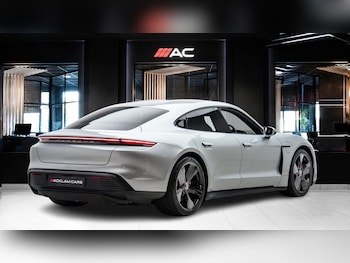 Used Porsche Taycan 2021 for sale - 79205901: Photo