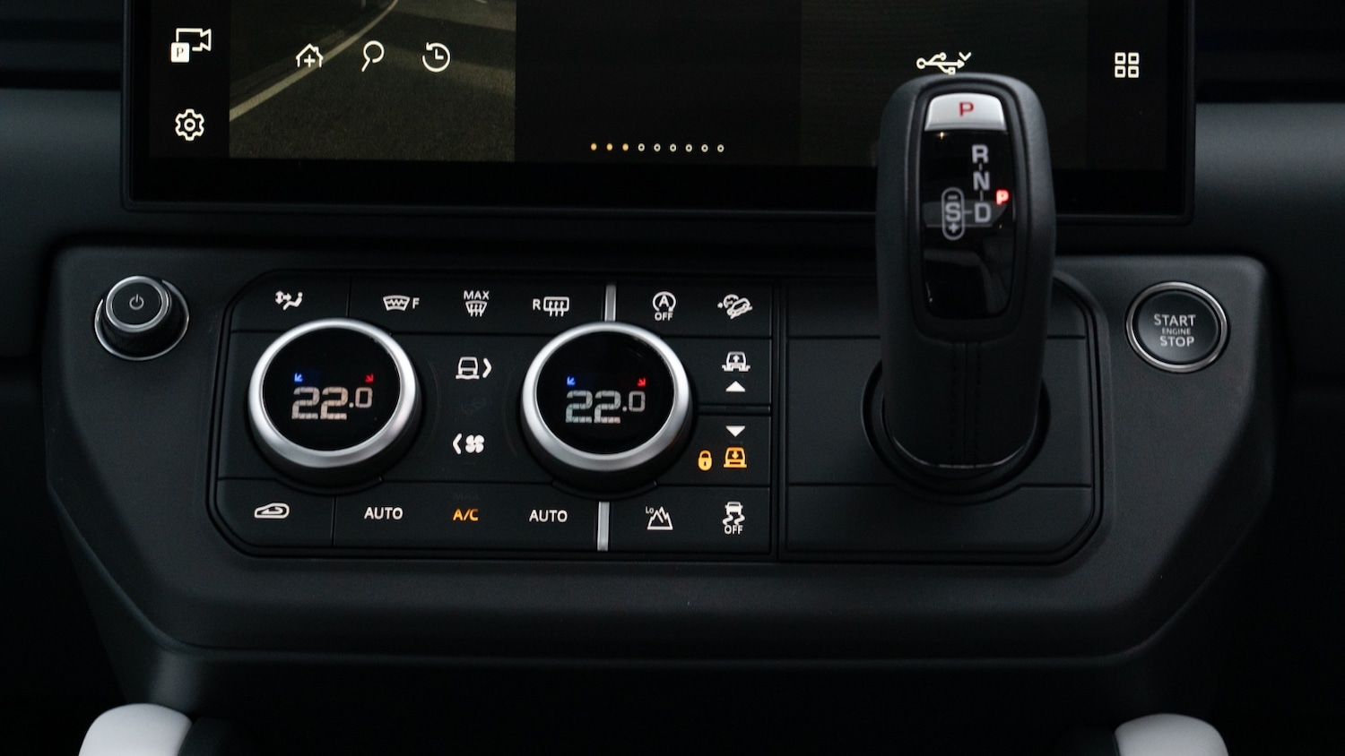 Used Land Rover Defender 2025 for sale - 76434885: Photo 18