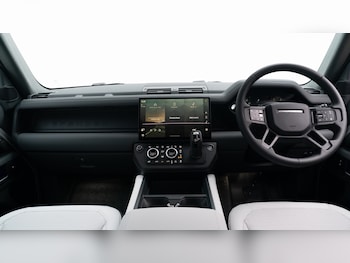 Used Land Rover Defender 2025 for sale - 76434885: Photo
