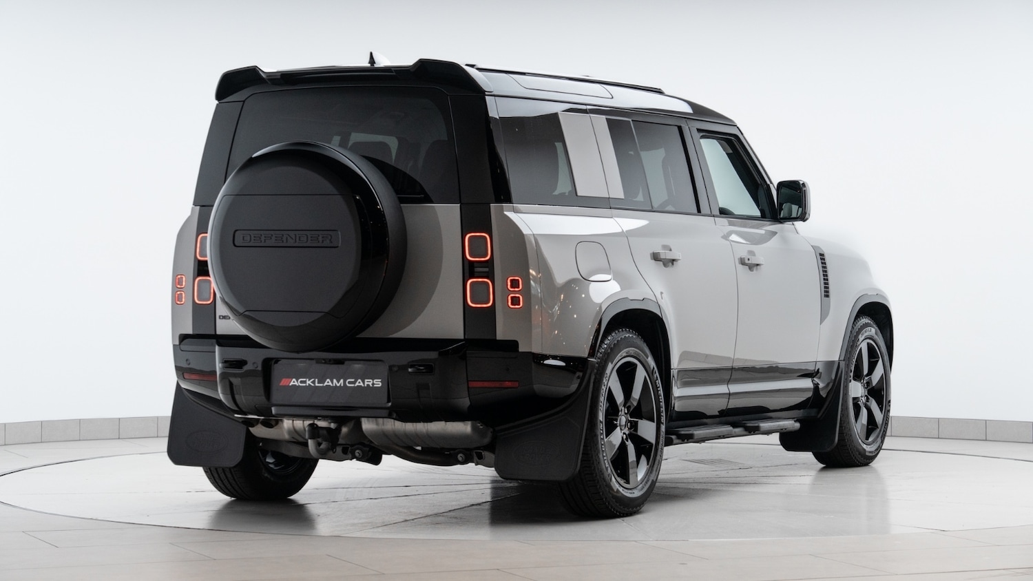 Used Land Rover Defender 2025 for sale - 76434885: Photo 7