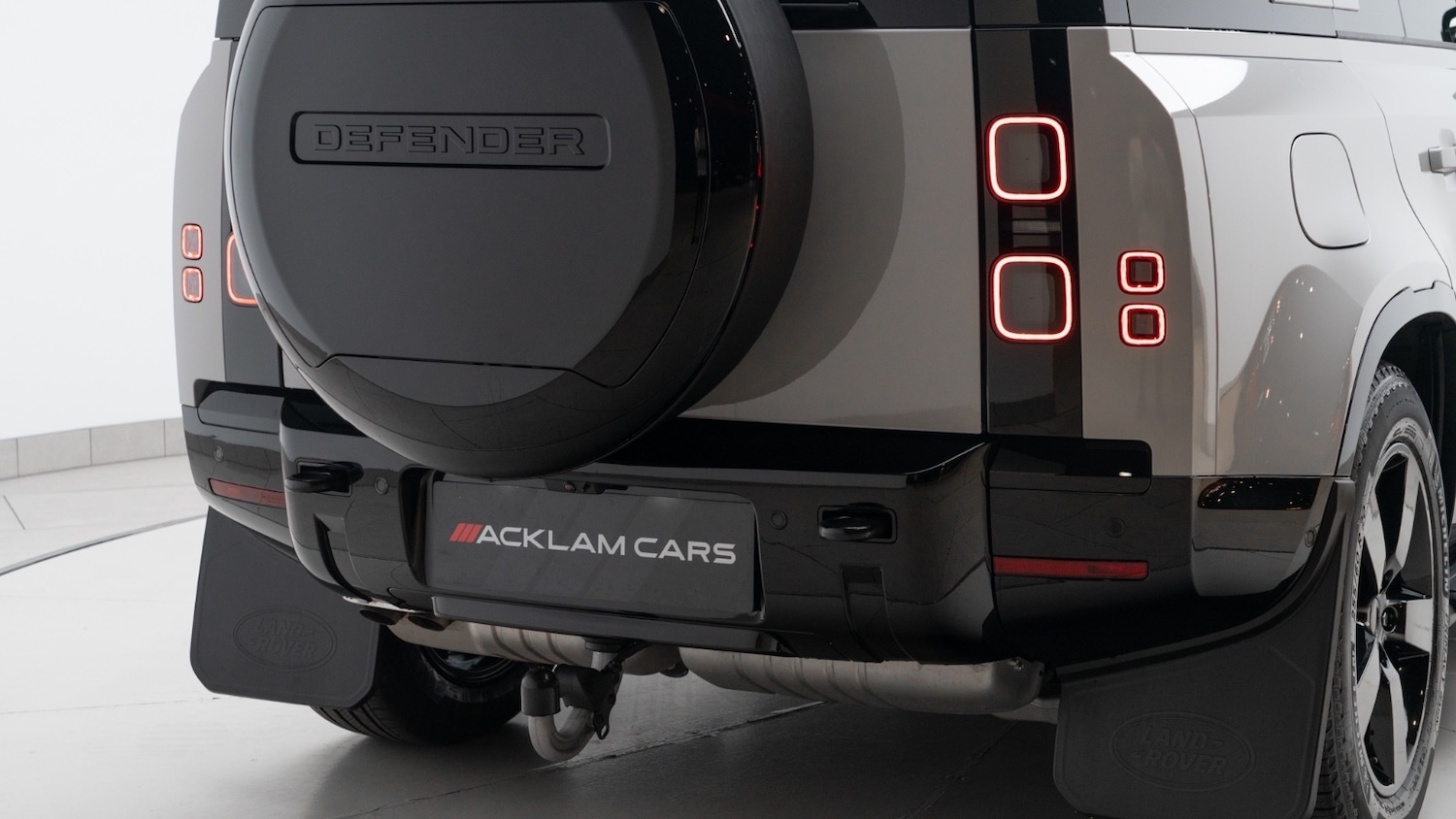 Used Land Rover Defender 2025 for sale - 76434885: Photo 8