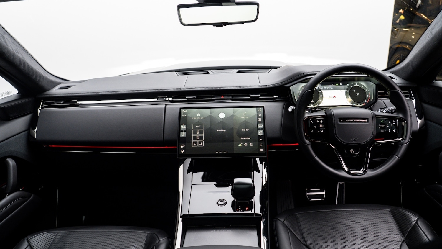 Used Land Rover Range Rover Sport 2024 for sale - 76999524: Photo 2