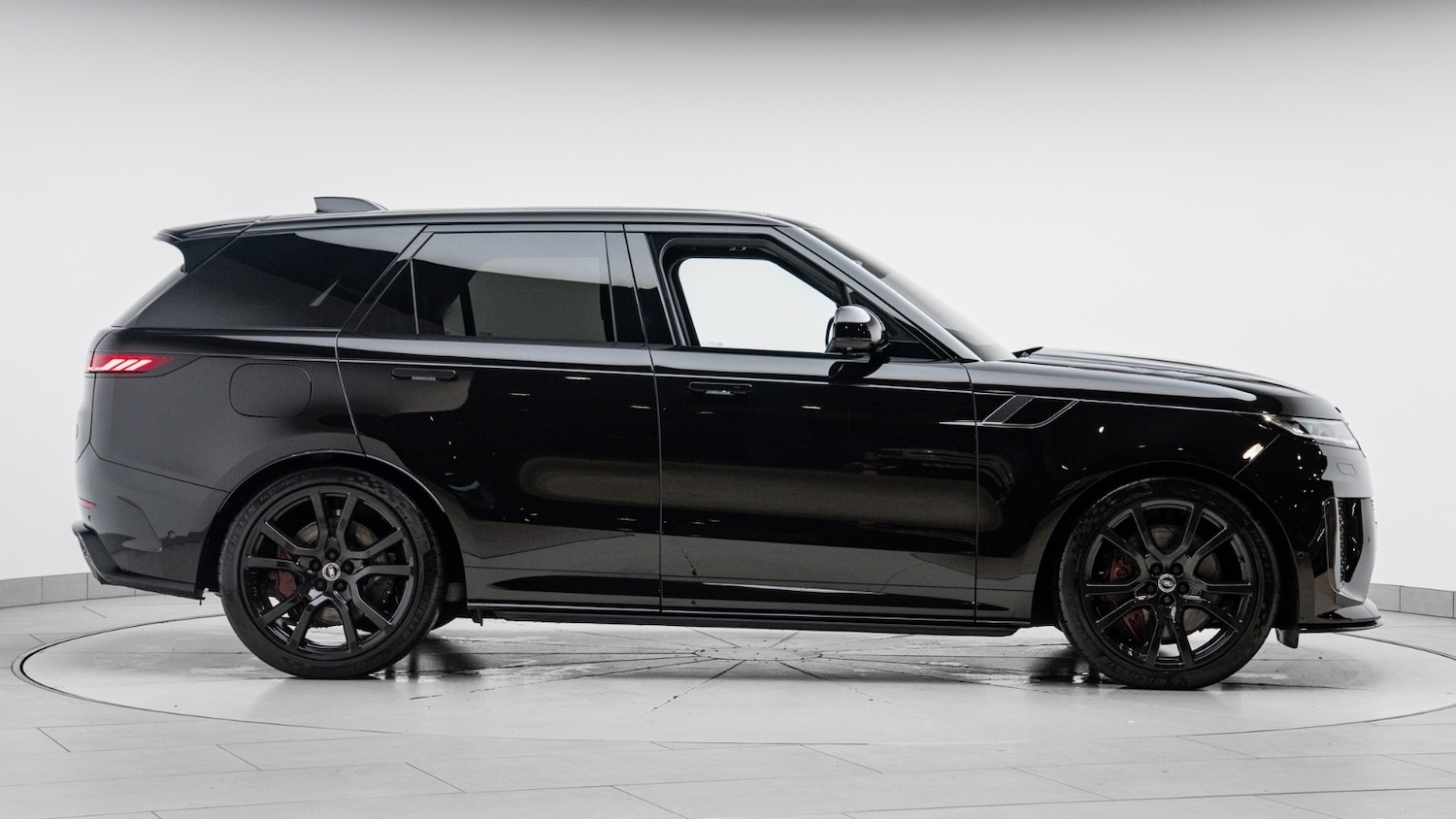 Used Land Rover Range Rover Sport 2024 for sale - 76999524: Photo 5