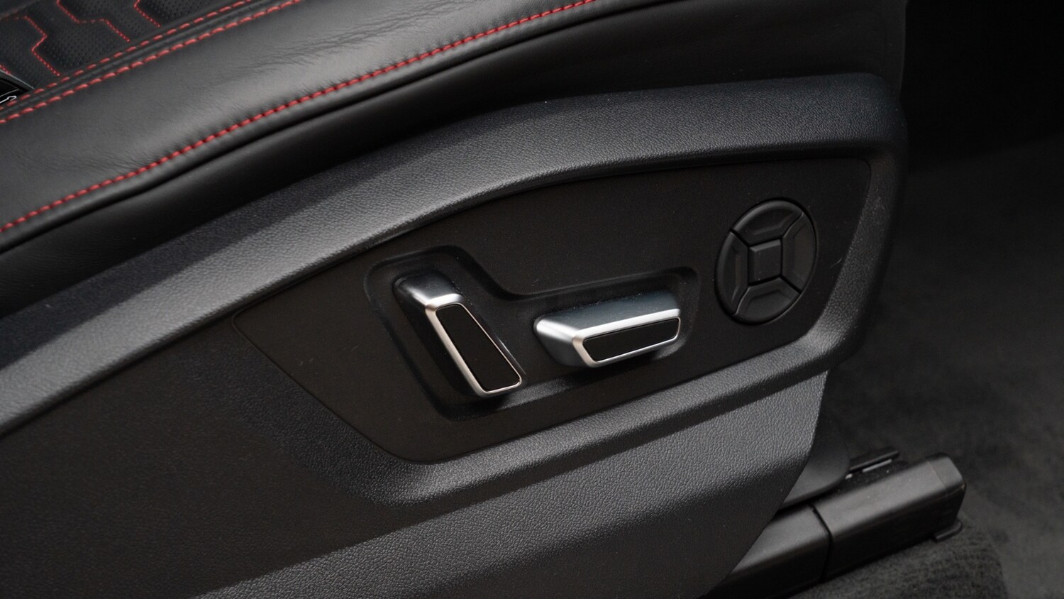 Used Audi RS Q8 2025 for sale - 76003621: Photo 18