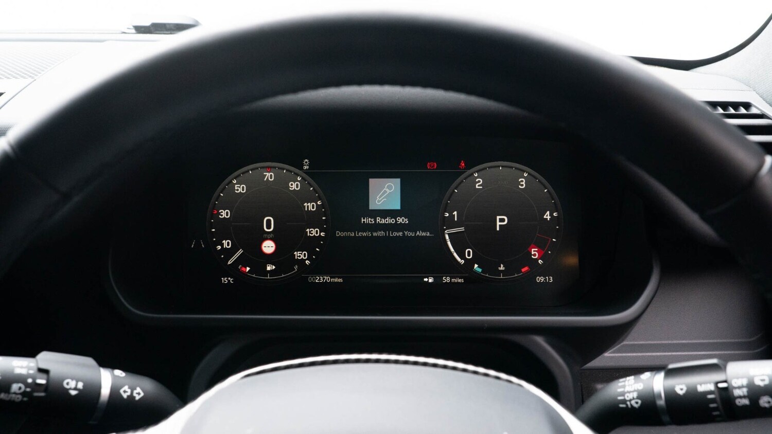 Used Land Rover Defender 2025 for sale - 76366456: Photo 25
