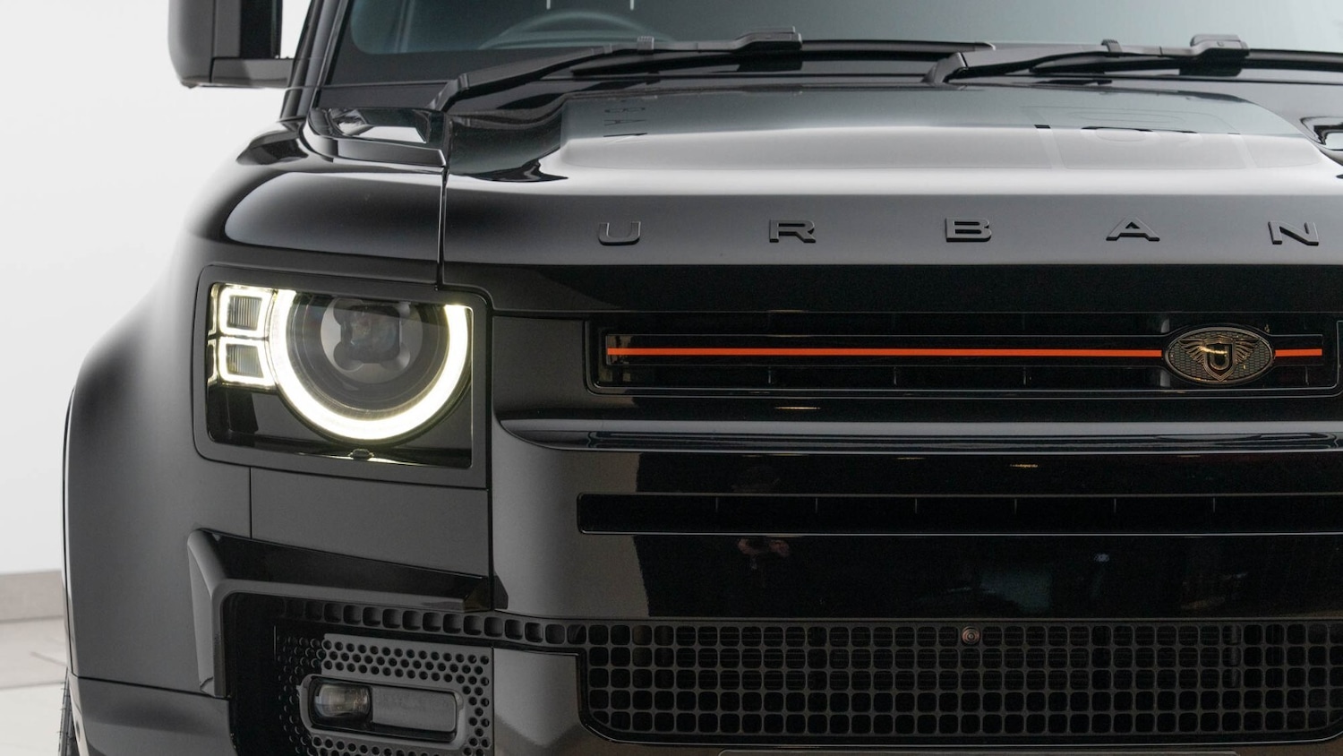Used Land Rover Defender 2025 for sale - 76366456: Photo 8